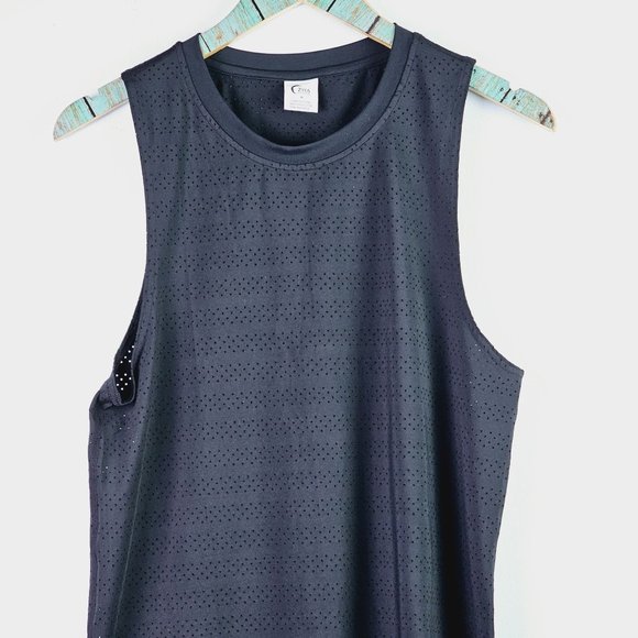Zyia Active Perforated Lightweight Breathable Mesh Black Tank Top, M - Picture 4 of 8